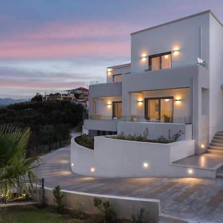 Dempla Heights Villas ตาวโรไนติส ภายนอก รูปภาพ